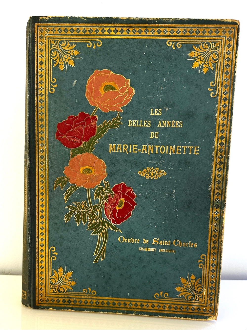 Marie Antoinette Vintage Book in French